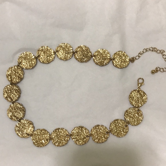 Golden choker - Picture 2 of 7